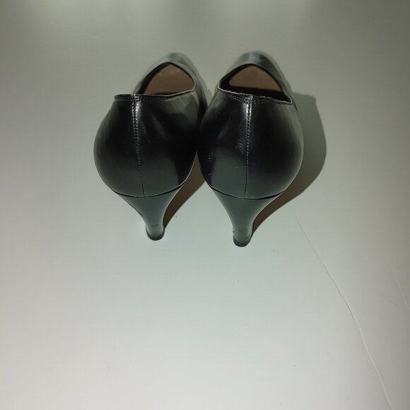 SALVATORE FERRAGAMO Woman's Leather Heels PUMPS Size 10 Pre-owned - Picture 2 of 6